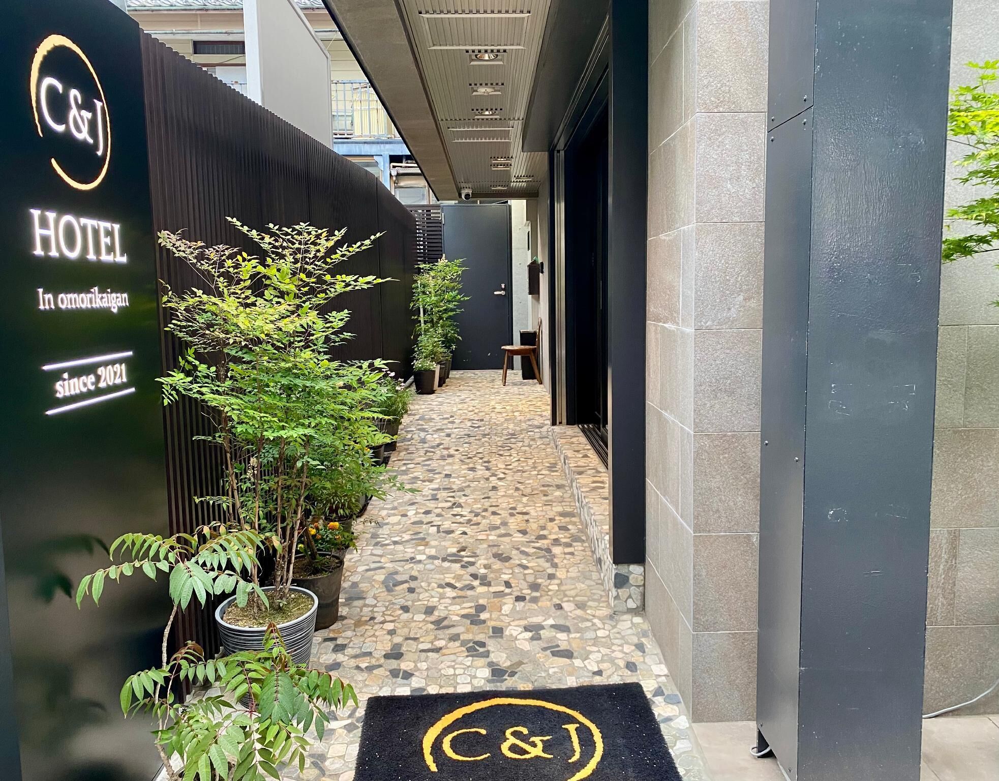 C&J Hotel